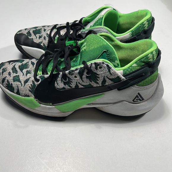 NIKE Freak men sneaker - Picture 3 of 8